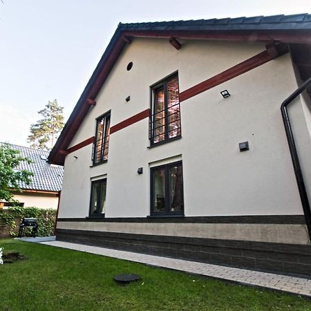 Daisy - Sunny Flowers Apartments Лукенцин Екстер'єр фото