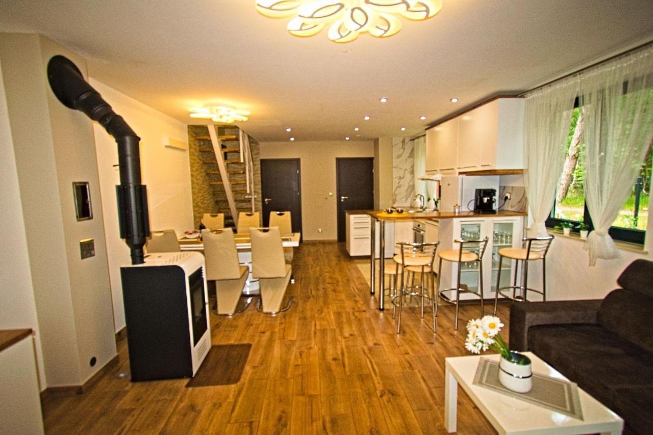 Daisy - Sunny Flowers Apartments Лукенцин Екстер'єр фото