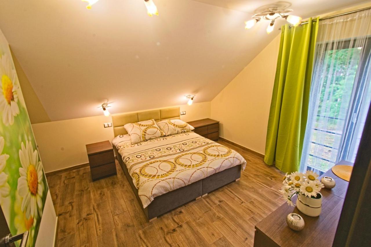 Daisy - Sunny Flowers Apartments Лукенцин Екстер'єр фото